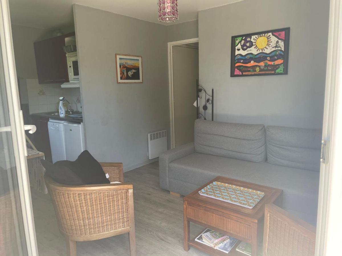 Appartement Proche Mer Avec Jardin Ensoleille Houlgate Exterior foto
